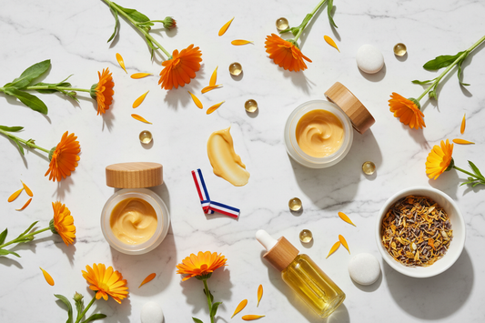 Cosmétique éthique et vegan pour peau sensible et réactive, illustrant une approche naturelle, minimaliste et respectueuse du vivant.