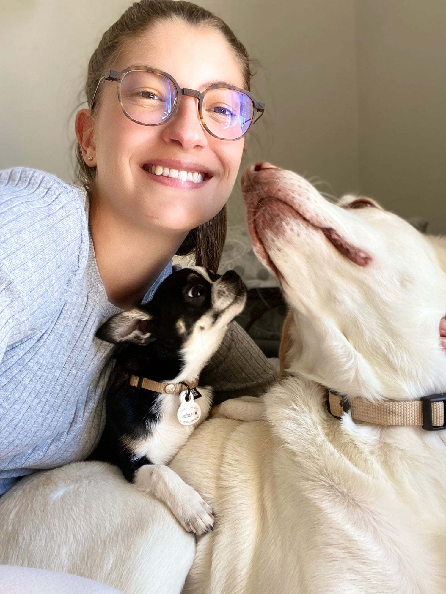 Emmanuelle Dominici creatrice et fondatrice de la marque medessencecosmétique soin visage calendula pour peau sensible, réactive sans parfum ni huile essentielle naturel et Vegan français